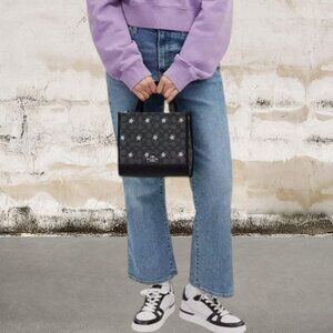 Coach NWT Dempsey Tote 22 in Signature Jacquard With Star Embroidery